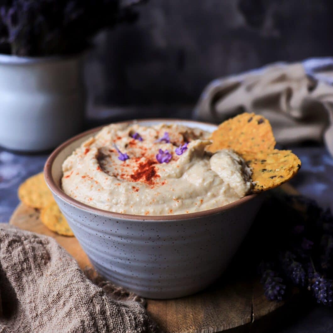 Hummus with Lavender