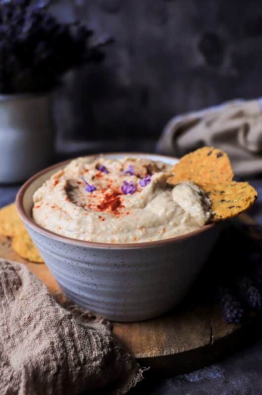 Hummus with Lavender