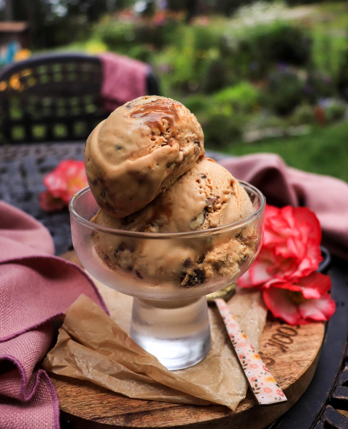 Easy no-churn dulce de leche ice cream with toasted pecans