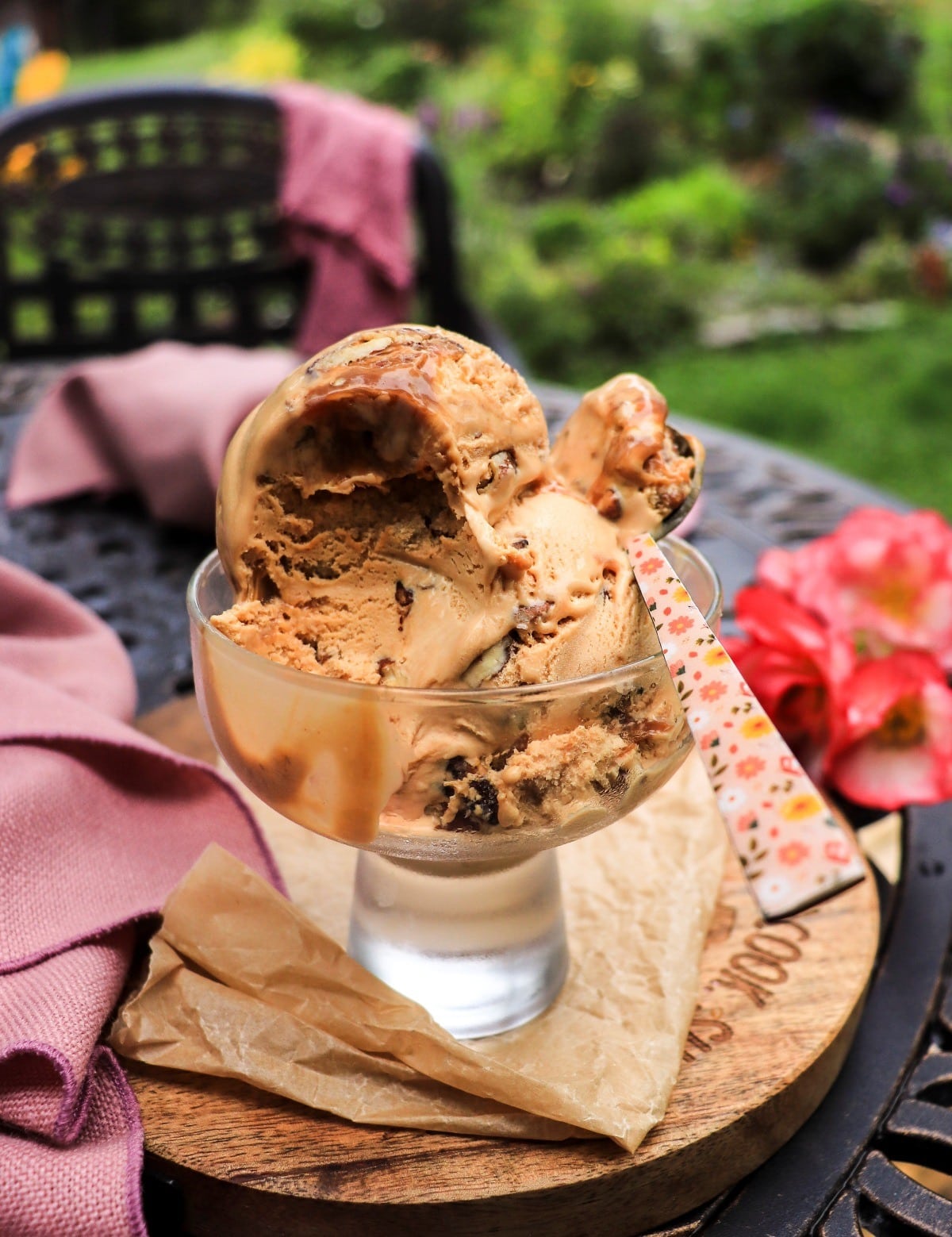 Homemade dulce de leche ice cream recipe with pecans (no churn, no custard)