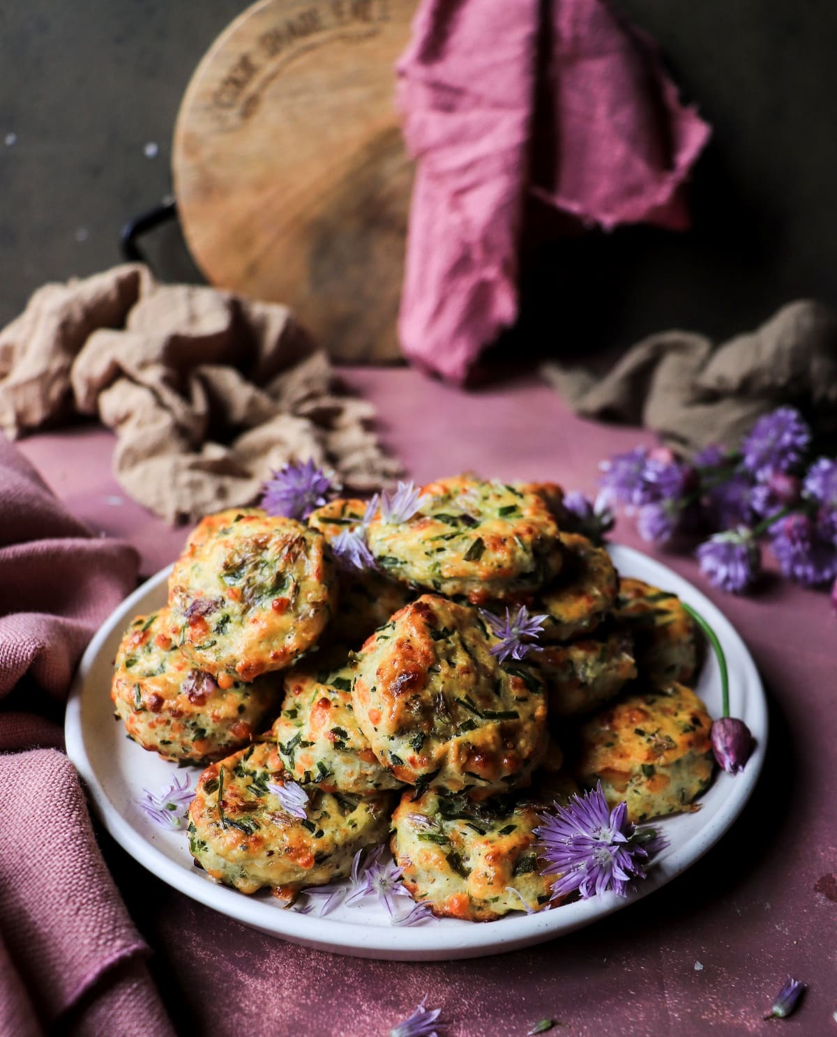Homemade savoury cheese cookies with chives