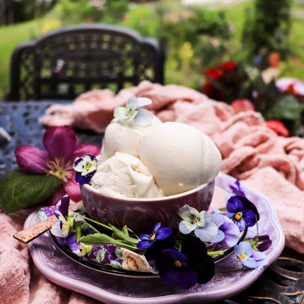 Violet Ice Cream with Crème de Violette