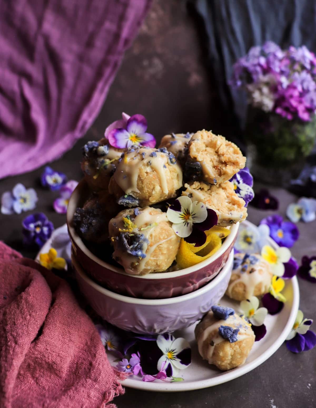 Vanilla wafer truffles with cashews and lemon,