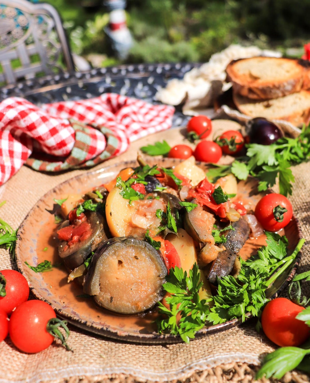 Armenian eggplant stew with tomatoes and potatoes (Aylazan recipe)
