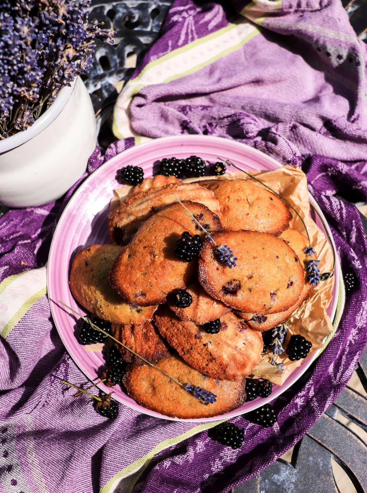 homemade blackberry madeleines with honey and lavender 