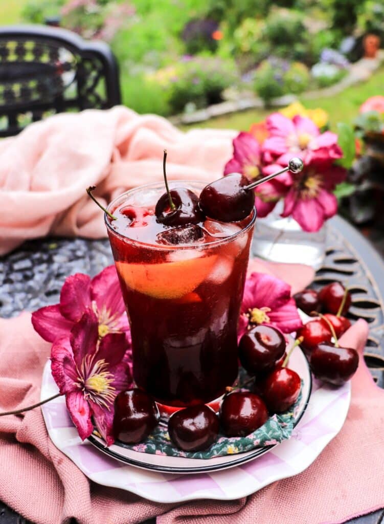 Cherry Amaretto Fizz