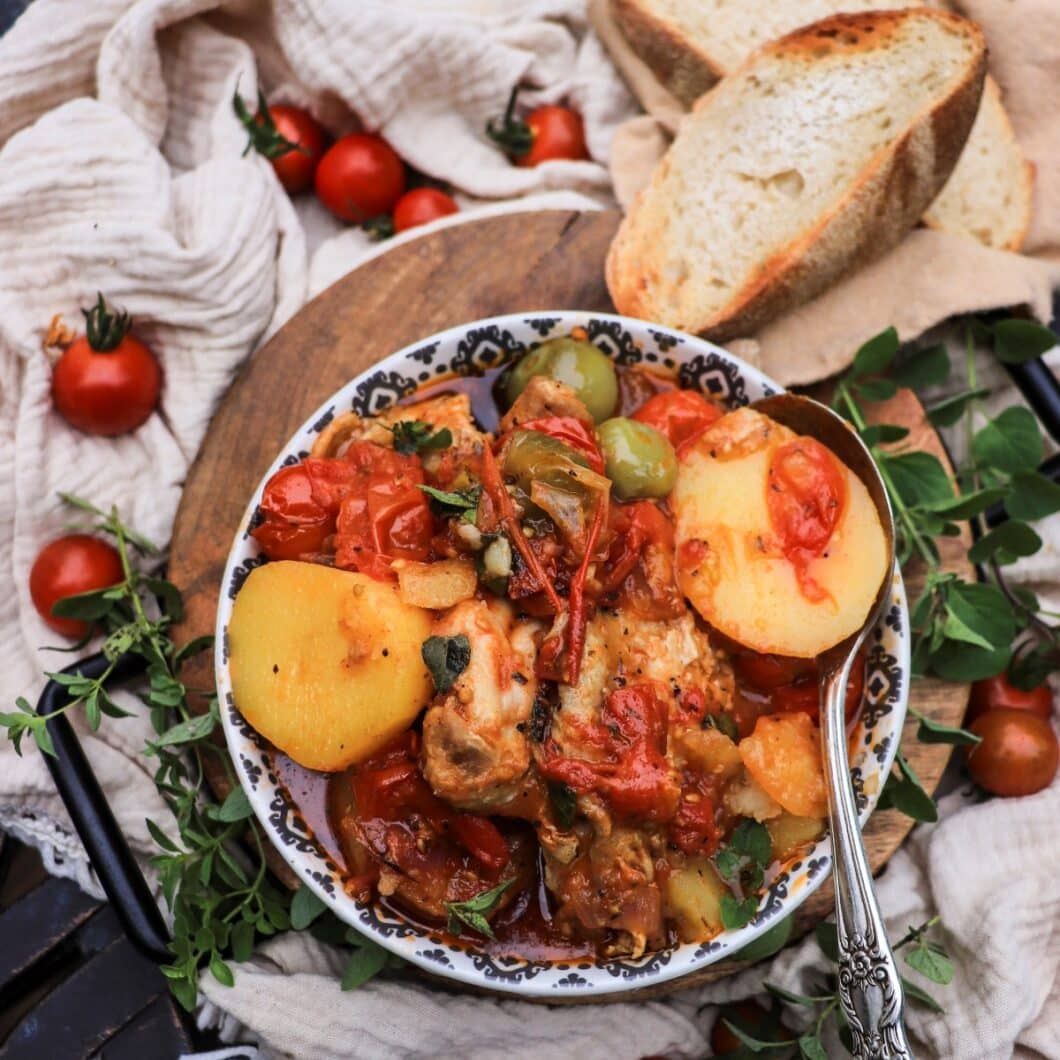 Fresh Tomato Chicken Stew with Potatoes