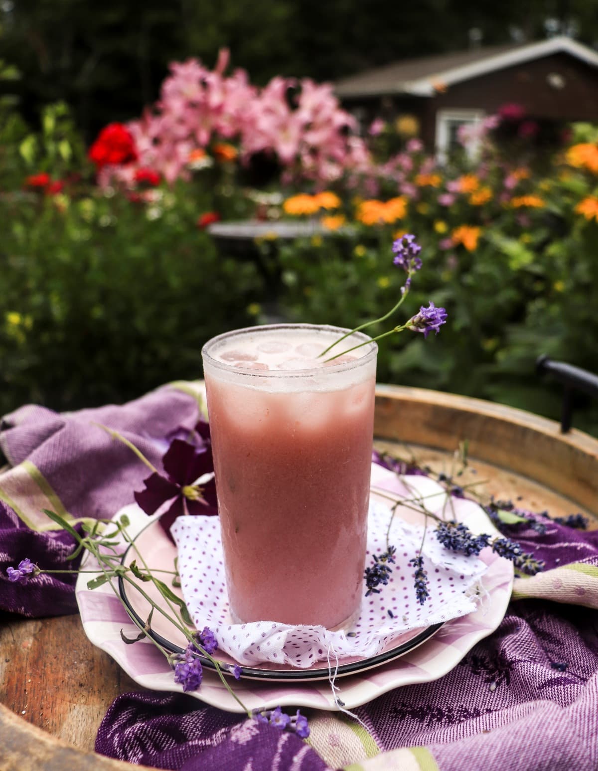 lavender cream soda with fresh lavender
