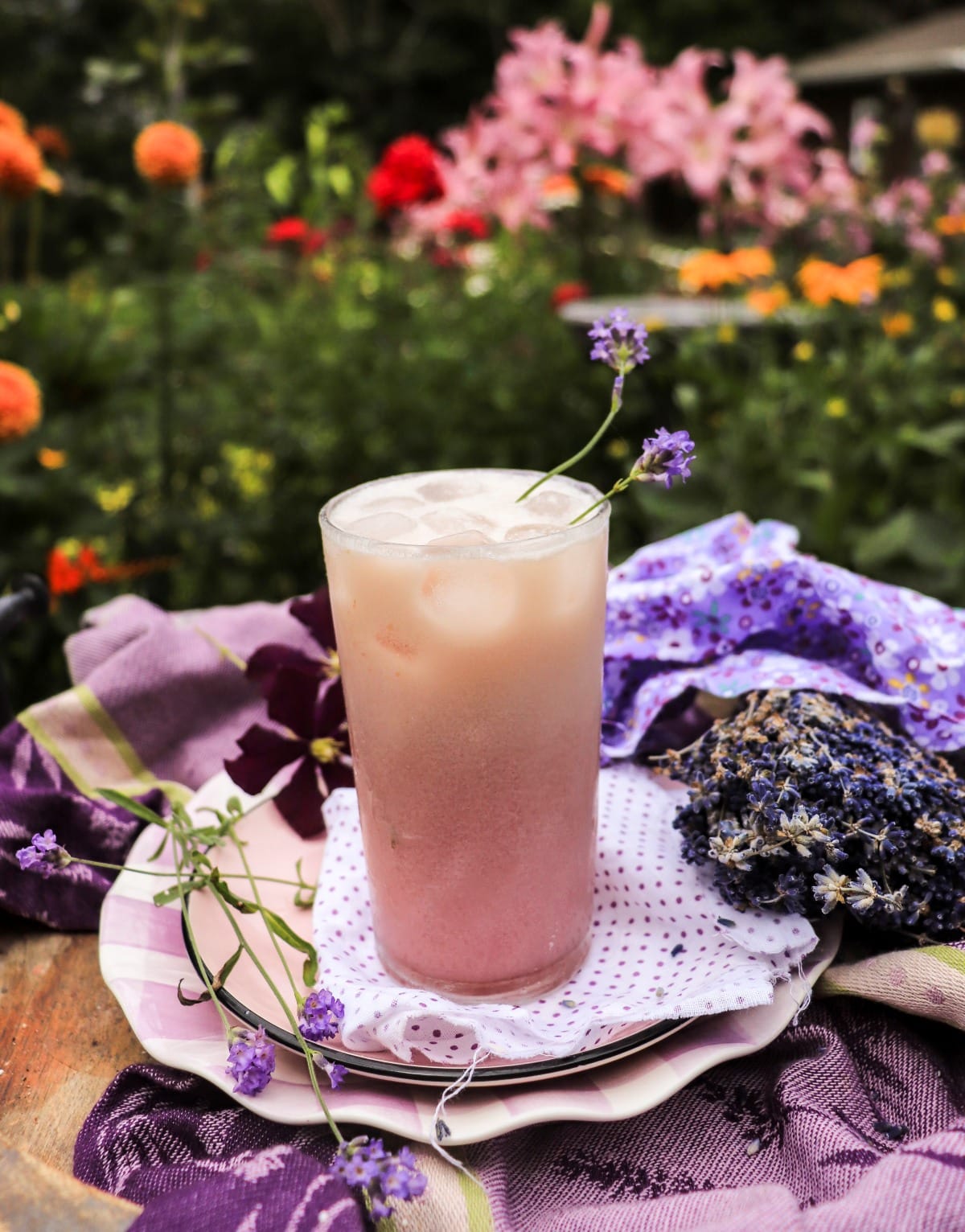 creamy lavender syrup soda