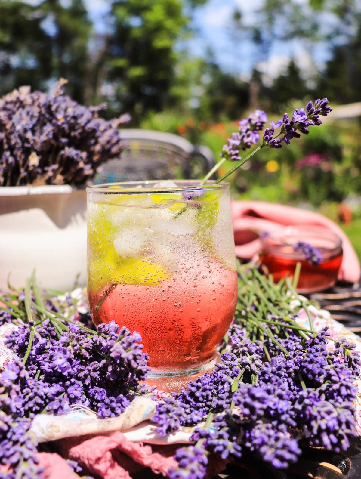 easy lavender tonic water mocktail