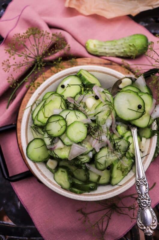 Quick Pickled Cucumbers with Dill and Garlic