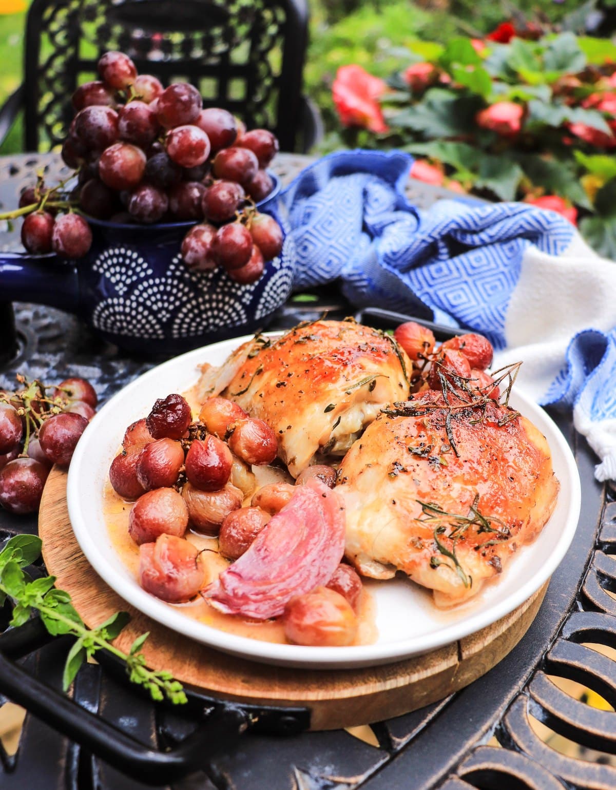 roasted chicken with grapes s with fresh red grapes and herbs