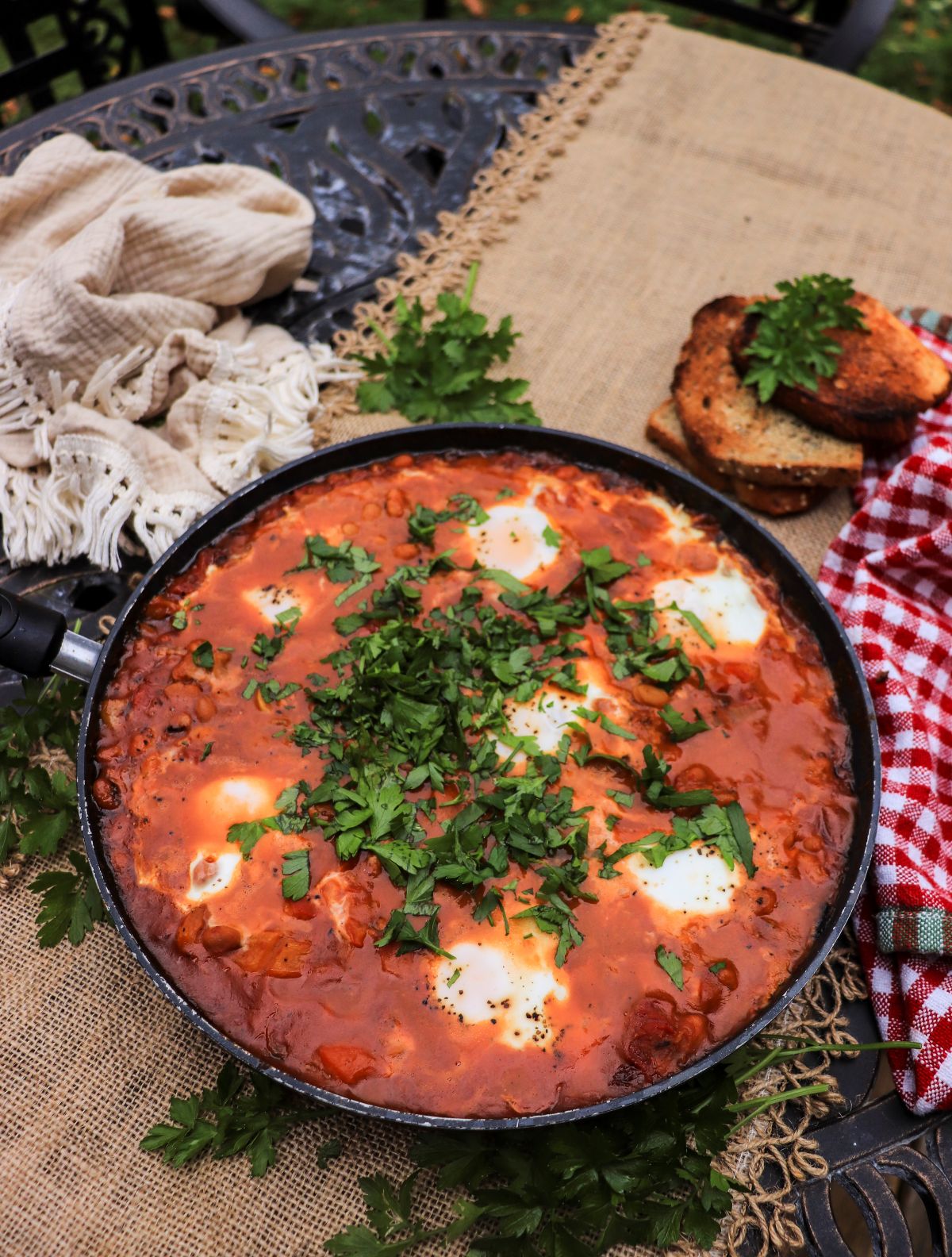 tomato and bean shakshuka