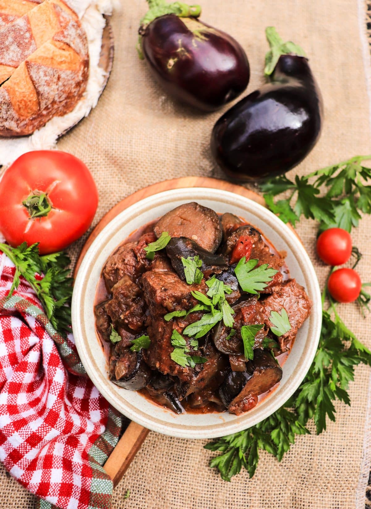 beef and tomato stew with eggplant